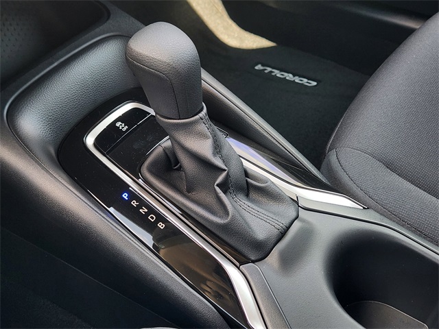 2026 Toyota Corolla LE photo 13