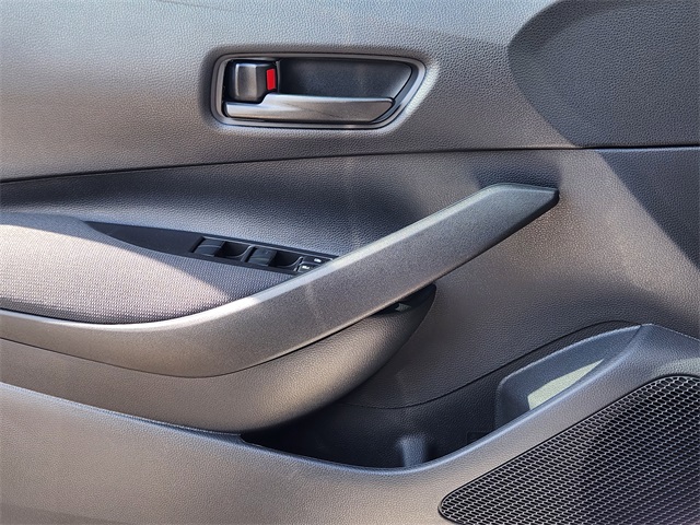 2026 Toyota Corolla LE photo 14