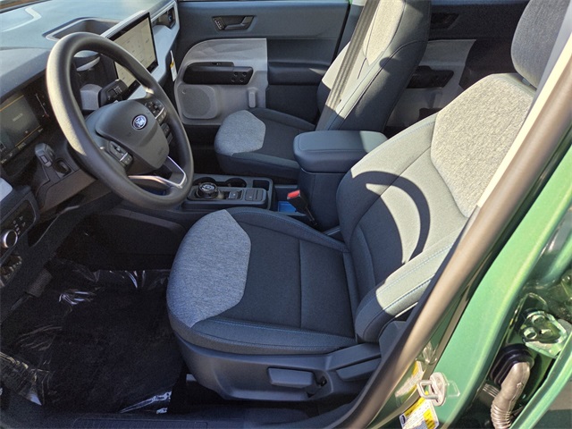 New 2025 Ford Maverick XLT 4D Crew Cab