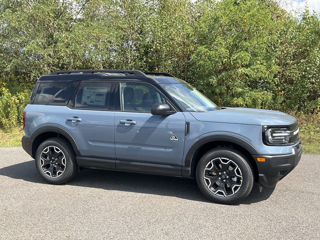 2025 Ford Bronco Sport Outer Banks's photo