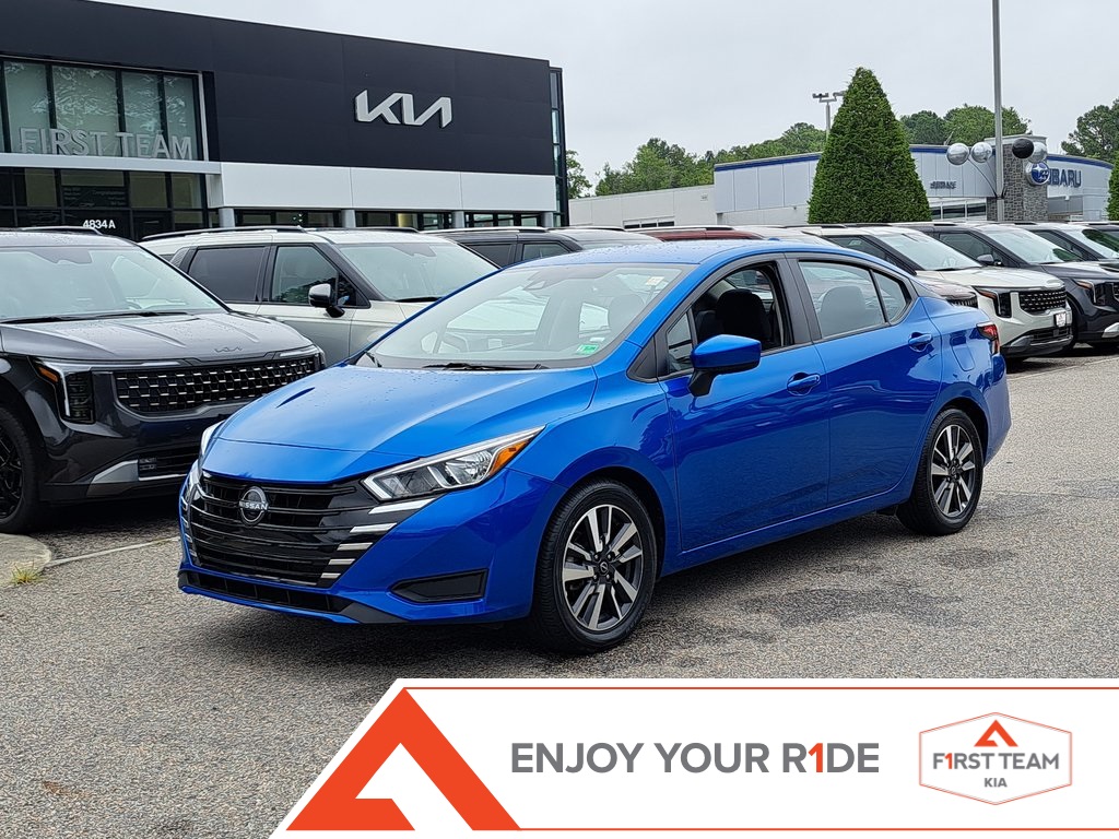 2023 Nissan Versa 1.6 SV Sedan 4 Dr. FWD 1