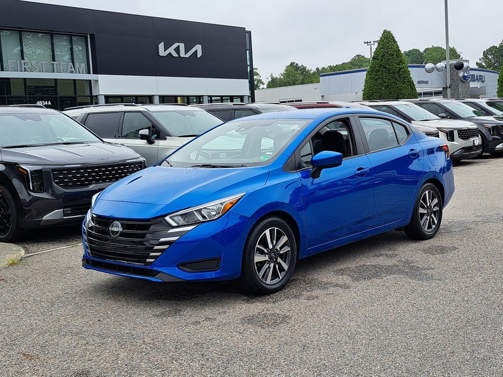 2023 Nissan Versa 1.6 SV Sedan 4 Dr. FWD 2