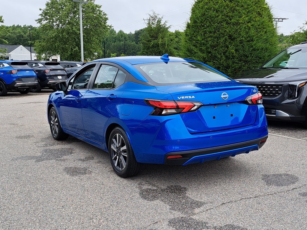 2023 Nissan Versa 1.6 SV Sedan 4 Dr. FWD 7
