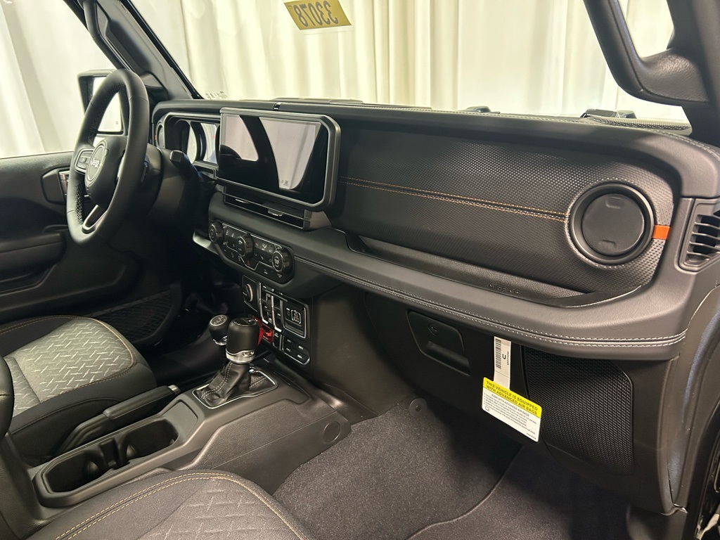 new 2026 Jeep Gladiator car, priced at $57,180