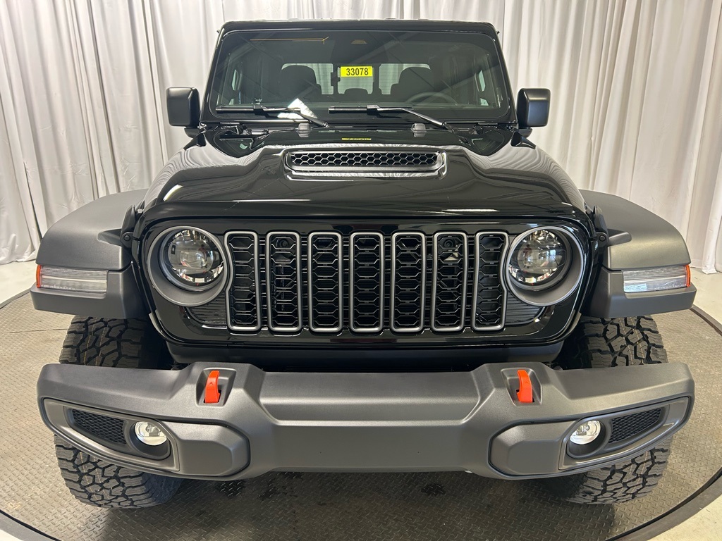 new 2026 Jeep Gladiator car, priced at $57,180