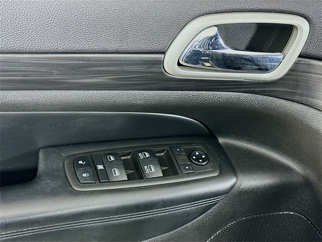 Grand Cherokee Laredo E