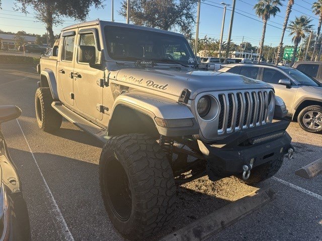 2020 Jeep Gladiator Overland's photo