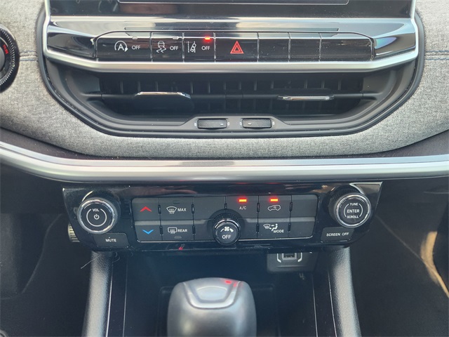 2022 Jeep Compass Latitude photo 15