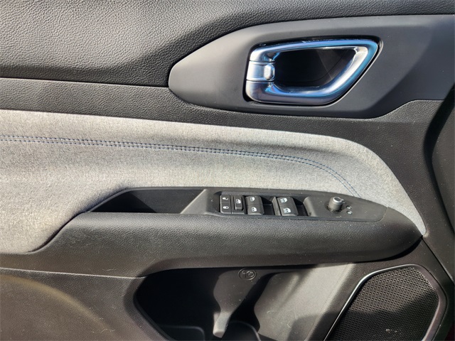 2022 Jeep Compass Latitude photo 18