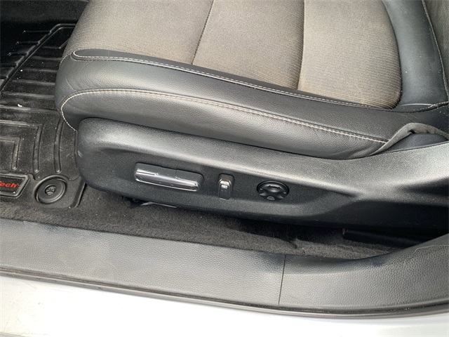 2021 Lunar Silver Metallic Honda Accord Sedan Sport FWD Sedan