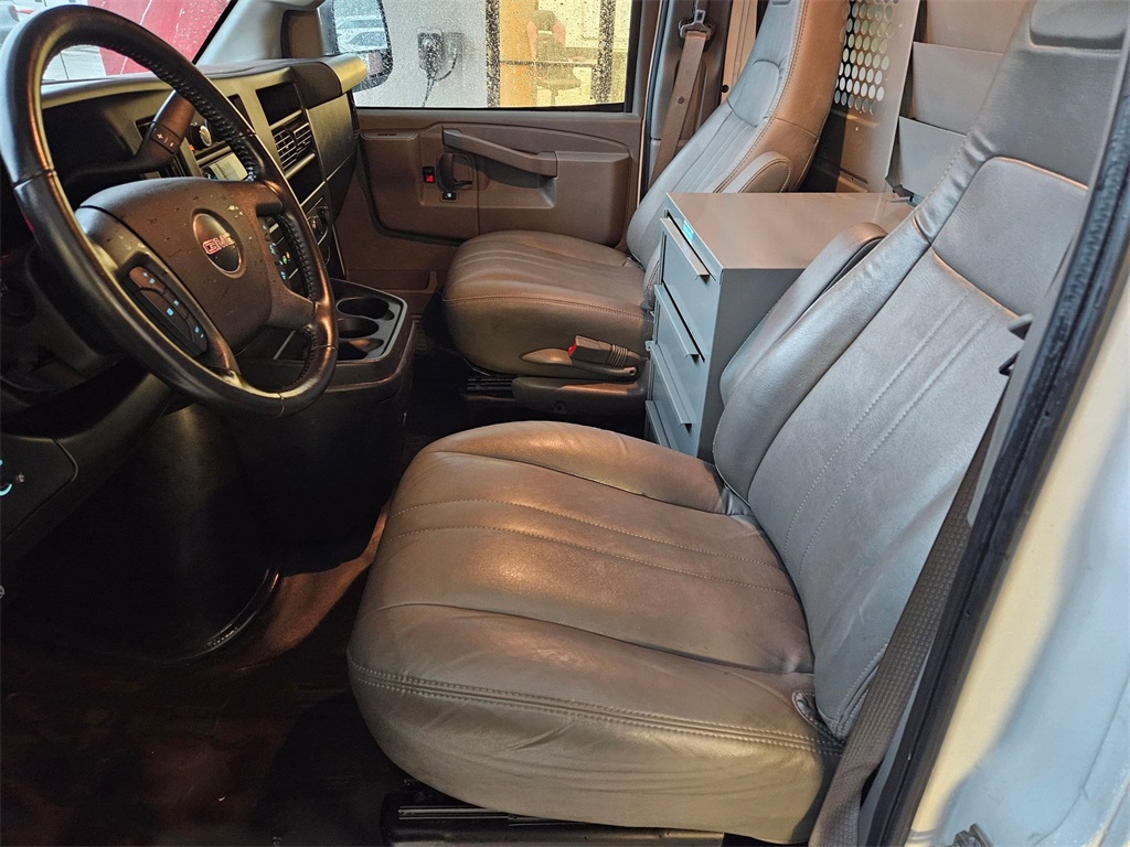 2023 Gmc Savana 3500 Cargo photo 9