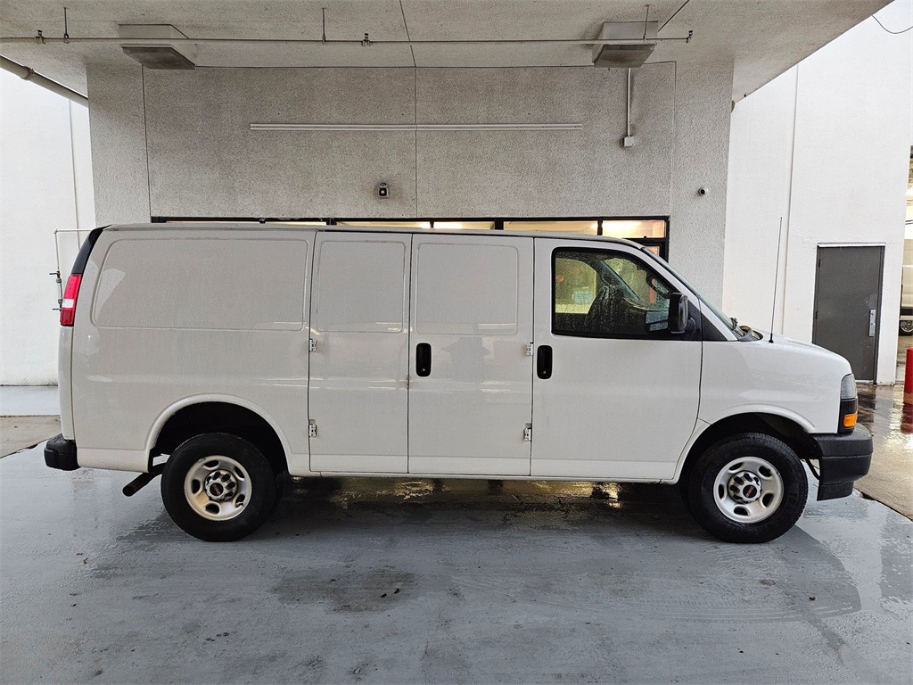 2023 Gmc Savana 3500 Cargo photo 6