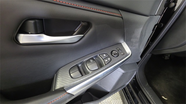 2025 Super Black Nissan Sentra SR FWD Sedan