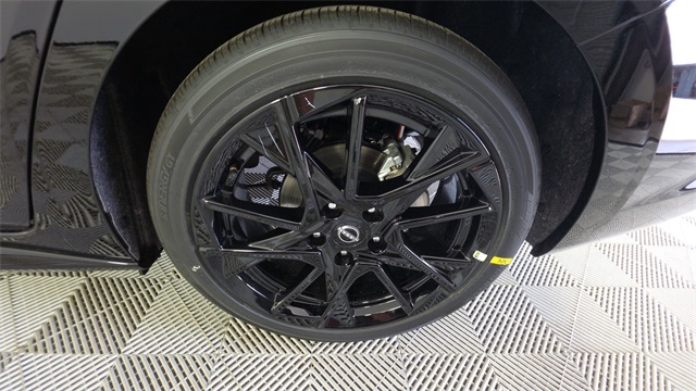 2025 Super Black Nissan Sentra SR FWD Sedan