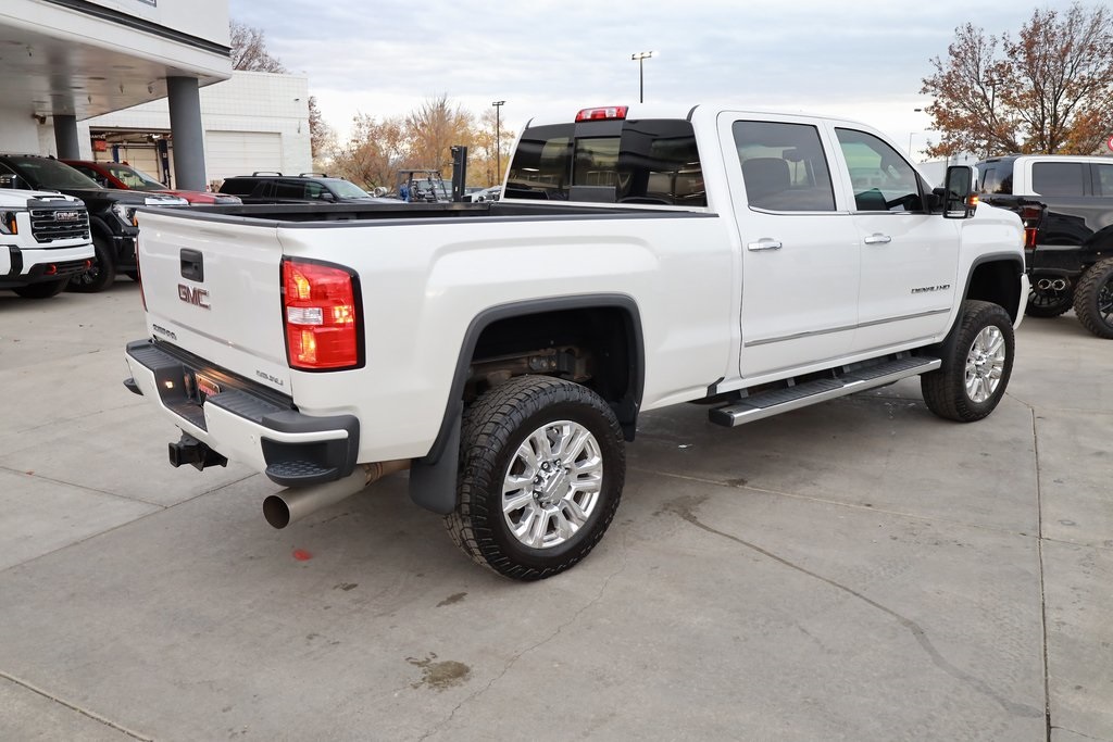 2019 Gmc Sierra 3500 HD Denali photo 3