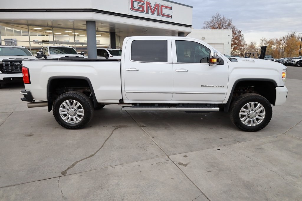 2019 Gmc Sierra 3500 HD Denali photo 4