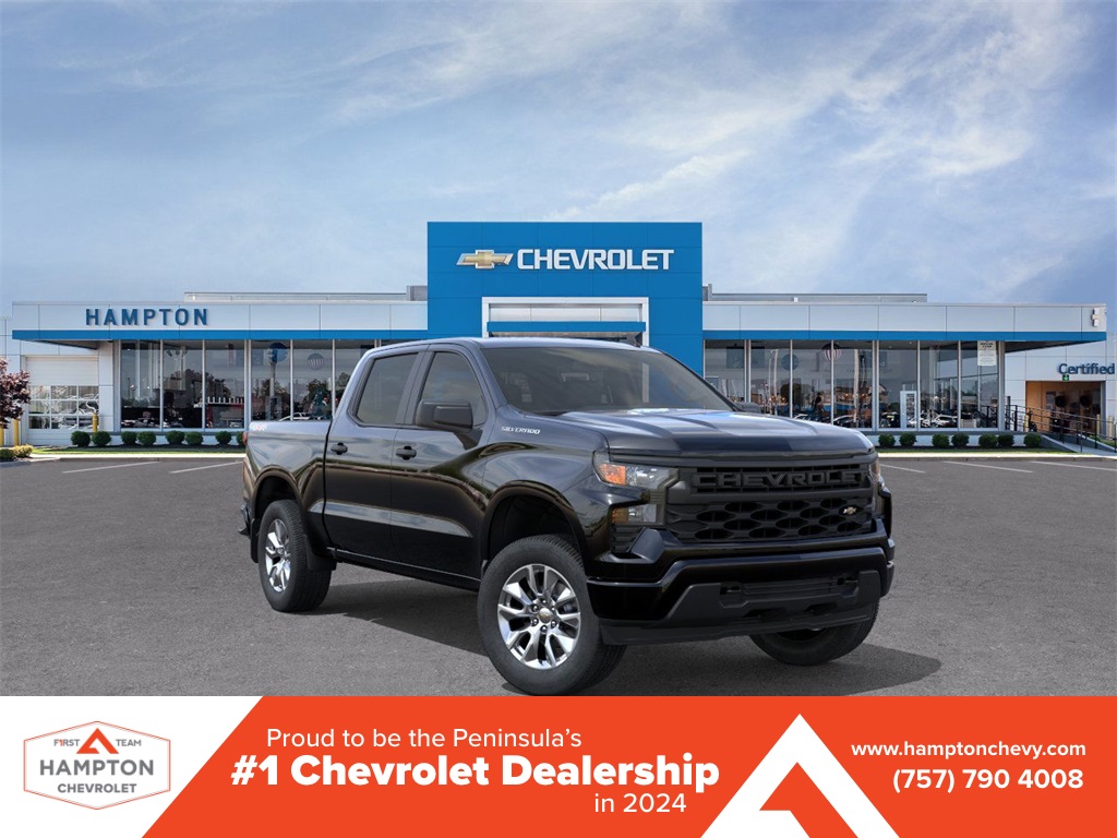2025 Chevrolet Silverado 1500 Custom 4D Crew Cab 4WD