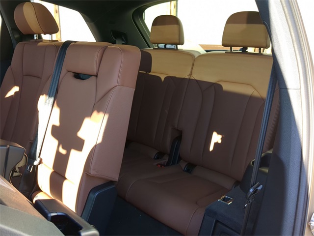 new 2026 Audi Q7 car, priced at $68,045