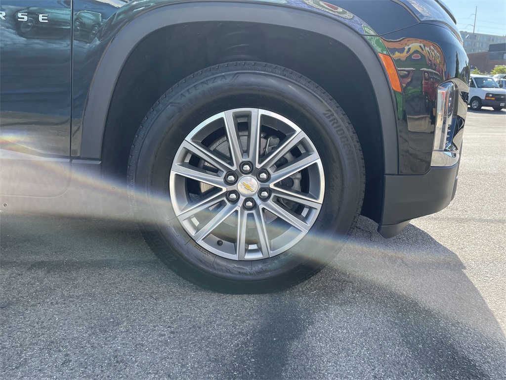 2023 Chevrolet Traverse photo 7