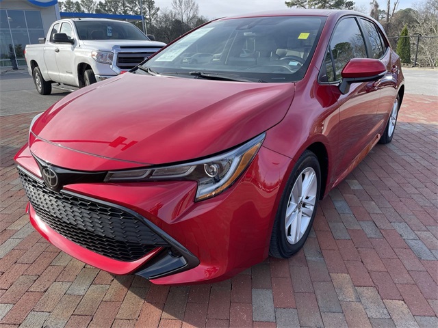 2022 Toyota Corolla Hatchback SE's photo