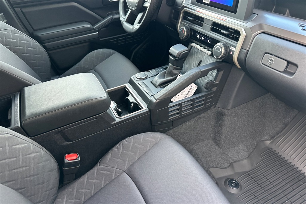 2025 Toyota Tacoma SR5 Double Cab photo 13