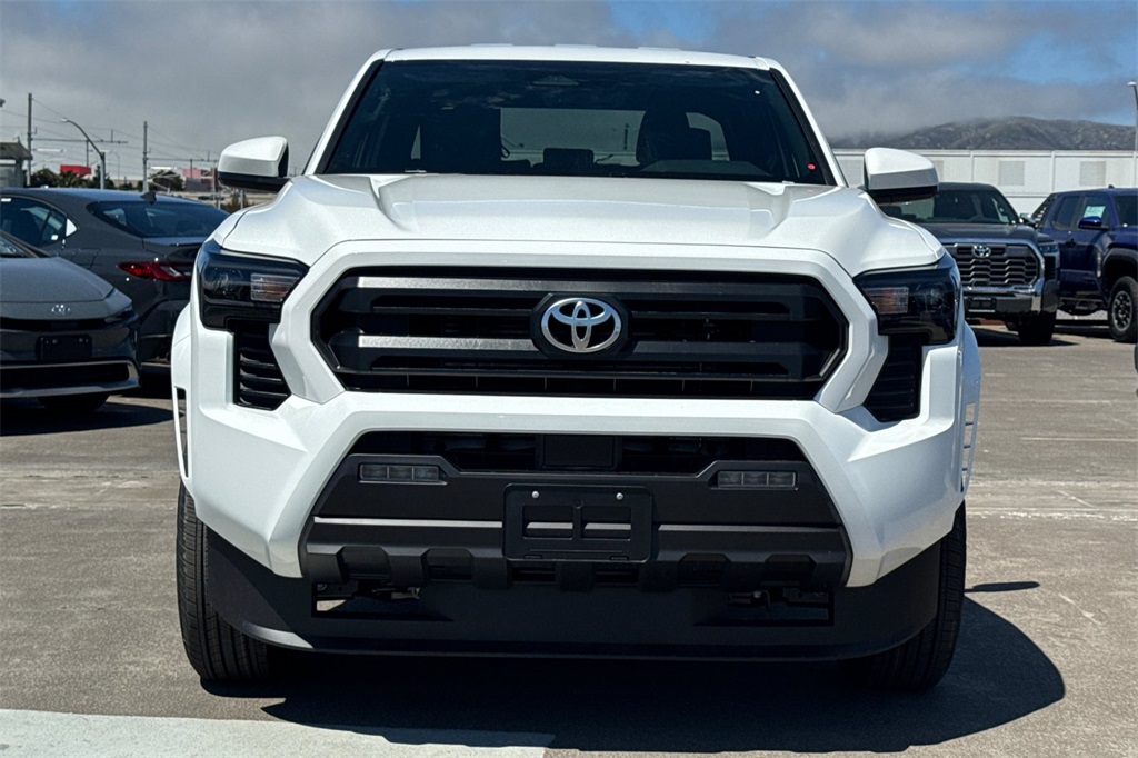 2025 Toyota Tacoma SR5 Double Cab photo 3
