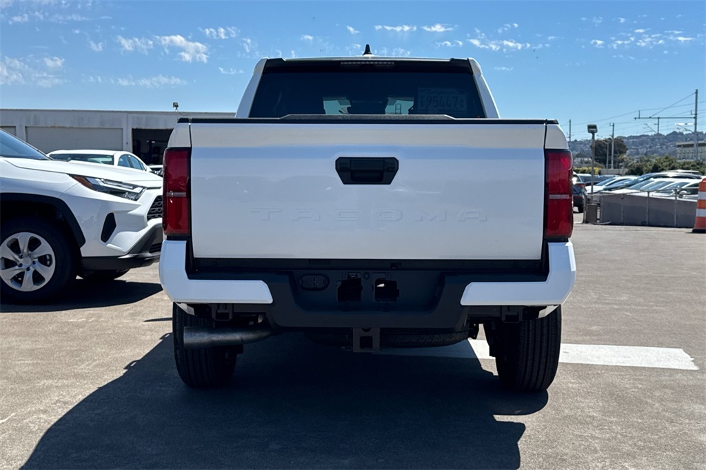 2025 Toyota Tacoma SR5 Double Cab photo 6