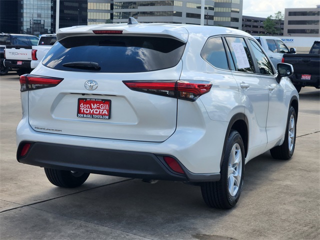 2023 Toyota Highlander L photo 6