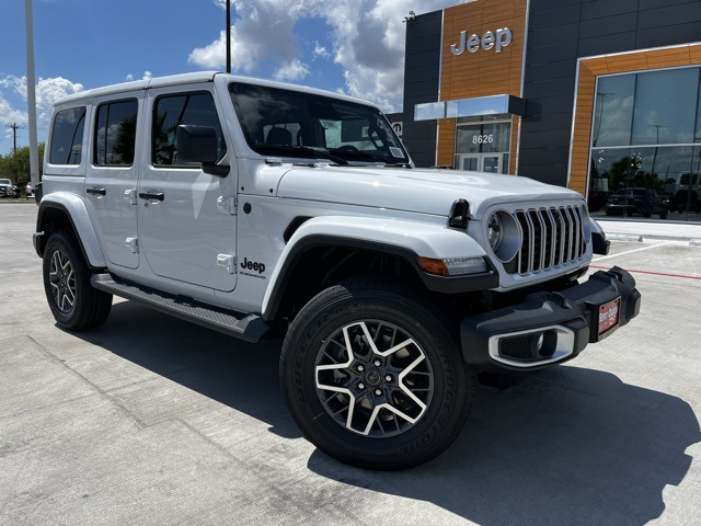 2025 Jeep Wrangler 4-Door Sahara's photo