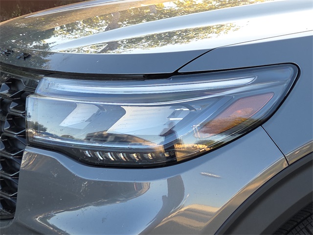 Used 2025 Ford Explorer SUV