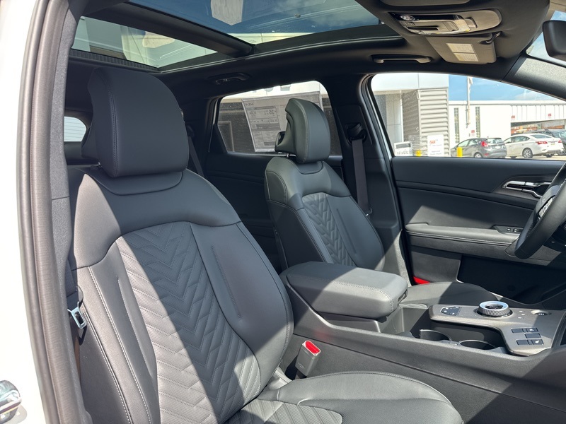 2026 Kia Sportage Hybrid photo 12