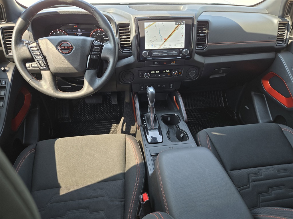 2023 Nissan Frontier PRO-X Crew Cab photo 12