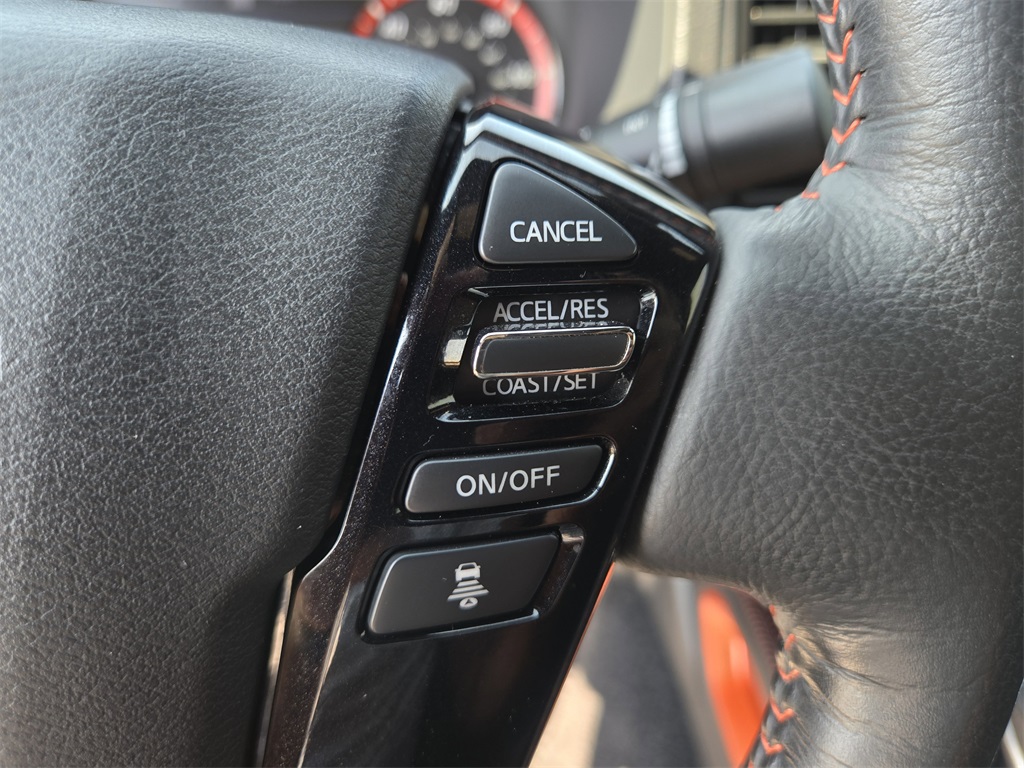 2023 Nissan Frontier PRO-X Crew Cab photo 16