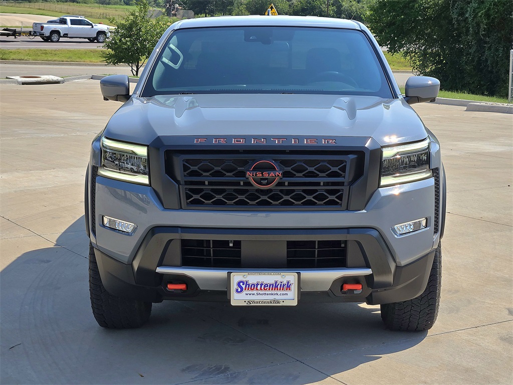 2023 Nissan Frontier PRO-X Crew Cab photo 8