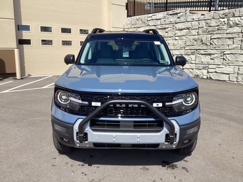 2025 Ford Bronco Sport Badlands photo 2