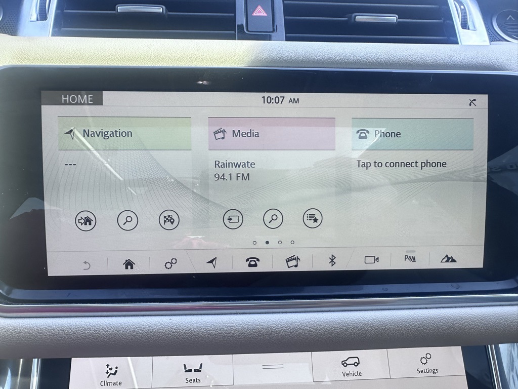 2019 Land Rover Range Rover Sport HSE photo 9