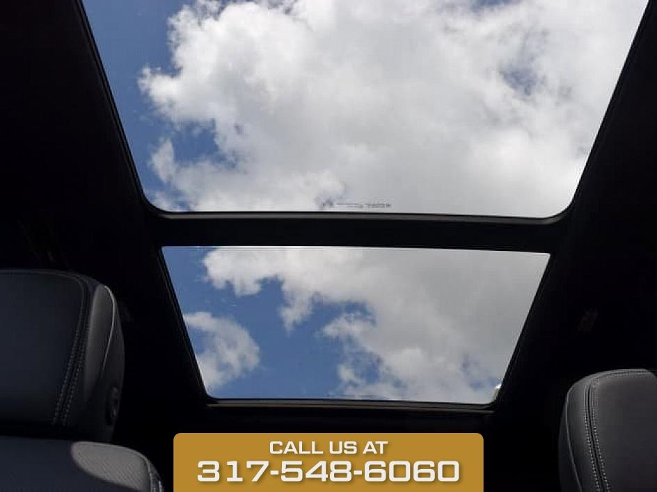 2025 Black Metallic Chevrolet Traverse LT FWD SUV
