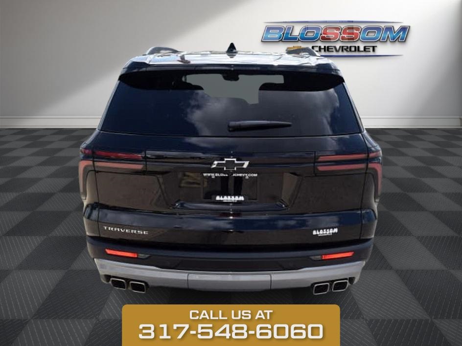 2025 Black Metallic Chevrolet Traverse LT FWD SUV