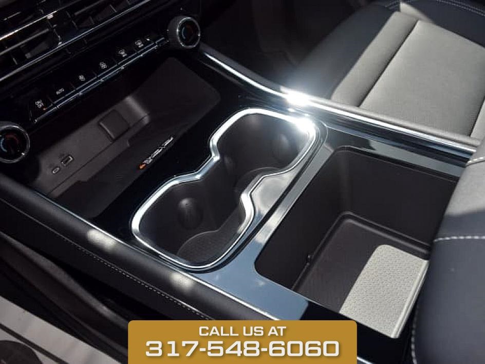 2025 Black Metallic Chevrolet Traverse LT FWD SUV