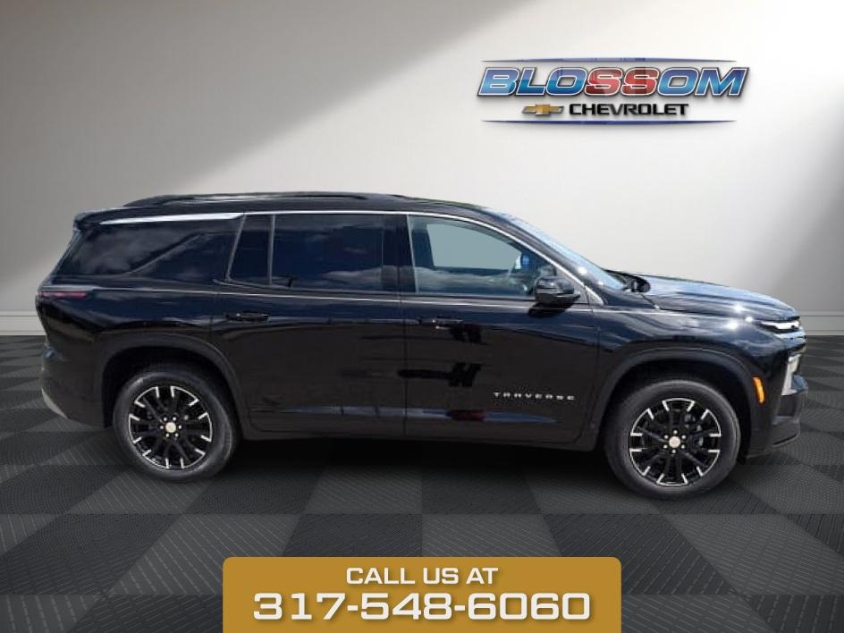 2025 Black Metallic Chevrolet Traverse LT FWD SUV