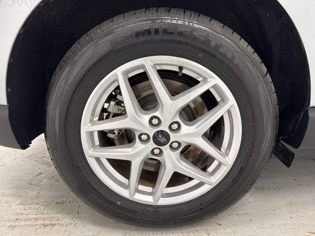 used 2024 Ford Edge car, priced at $24,369