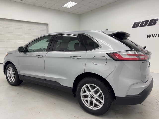 used 2024 Ford Edge car, priced at $24,369