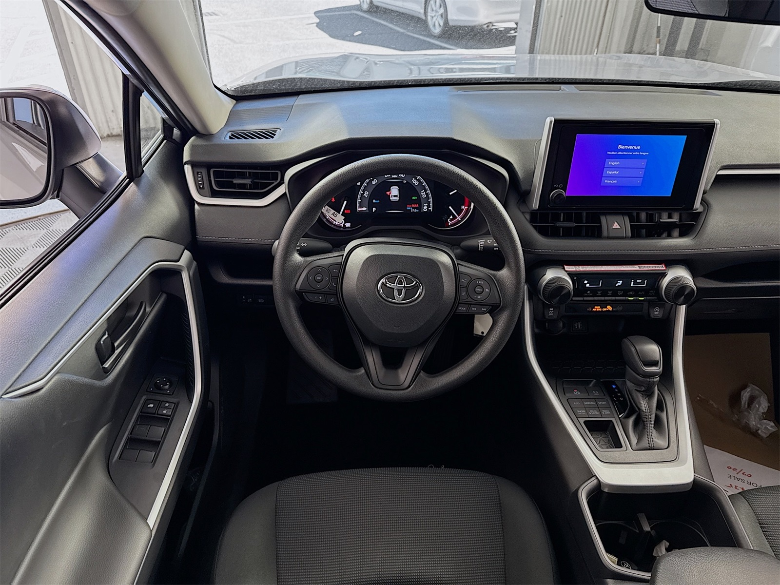 2025 Toyota RAV4 LE photo 13
