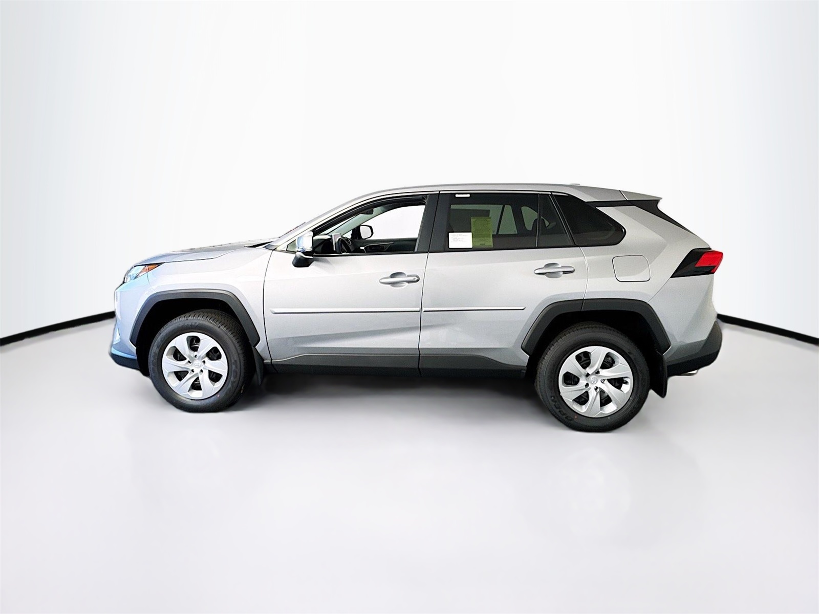 2025 Toyota RAV4 LE photo 3