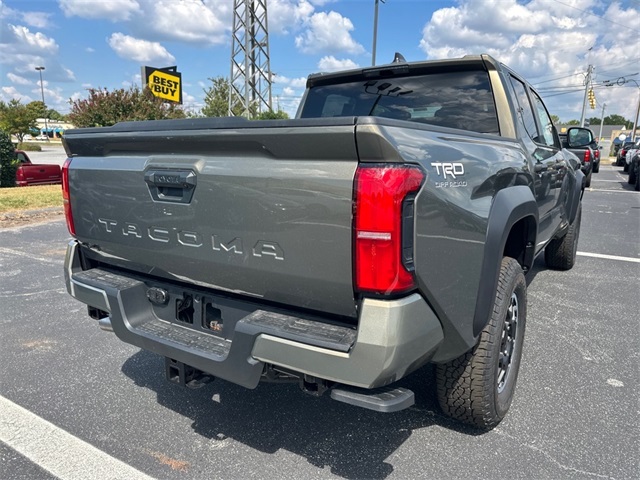2025 Toyota Tacoma TRD Off-Road 4x4 Double Cab photo 3