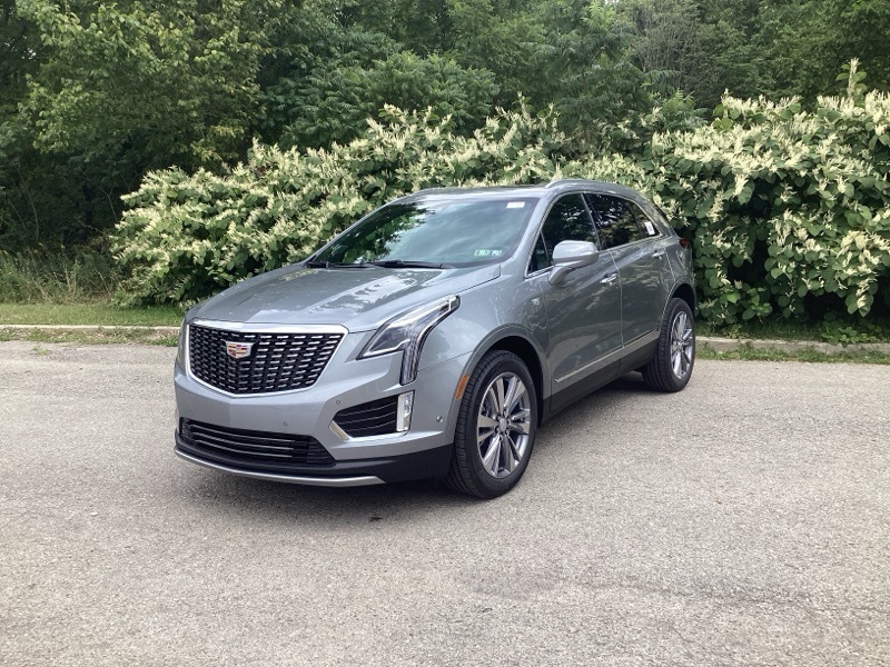 2025 Cadillac XT5 Premium Luxury photo 3