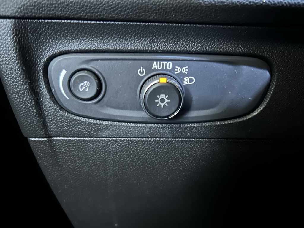 used 2022 Buick Envision car, priced at $23,399