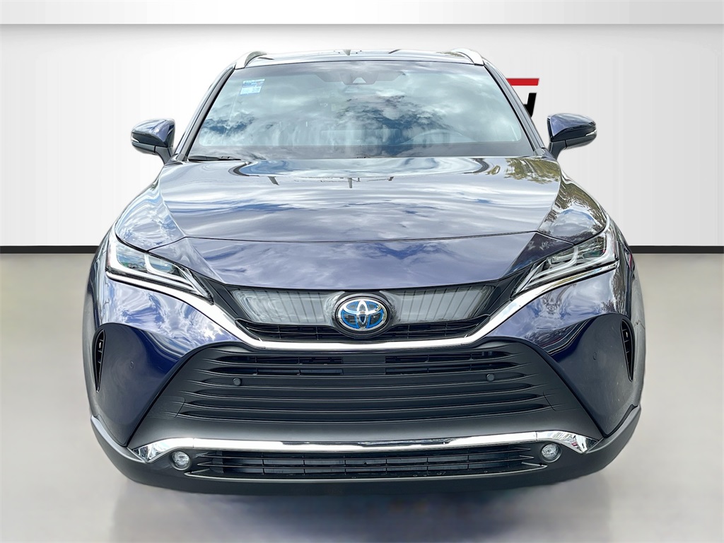 2024 Toyota Venza XLE photo 2