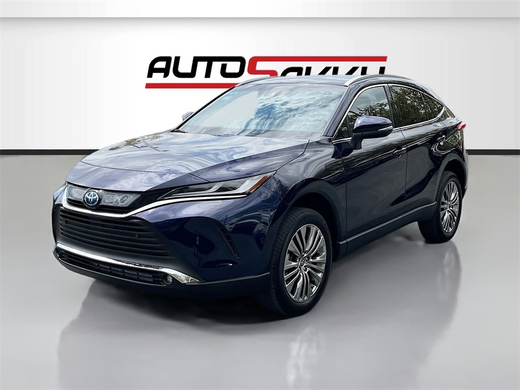 2024 Toyota Venza XLE photo 3