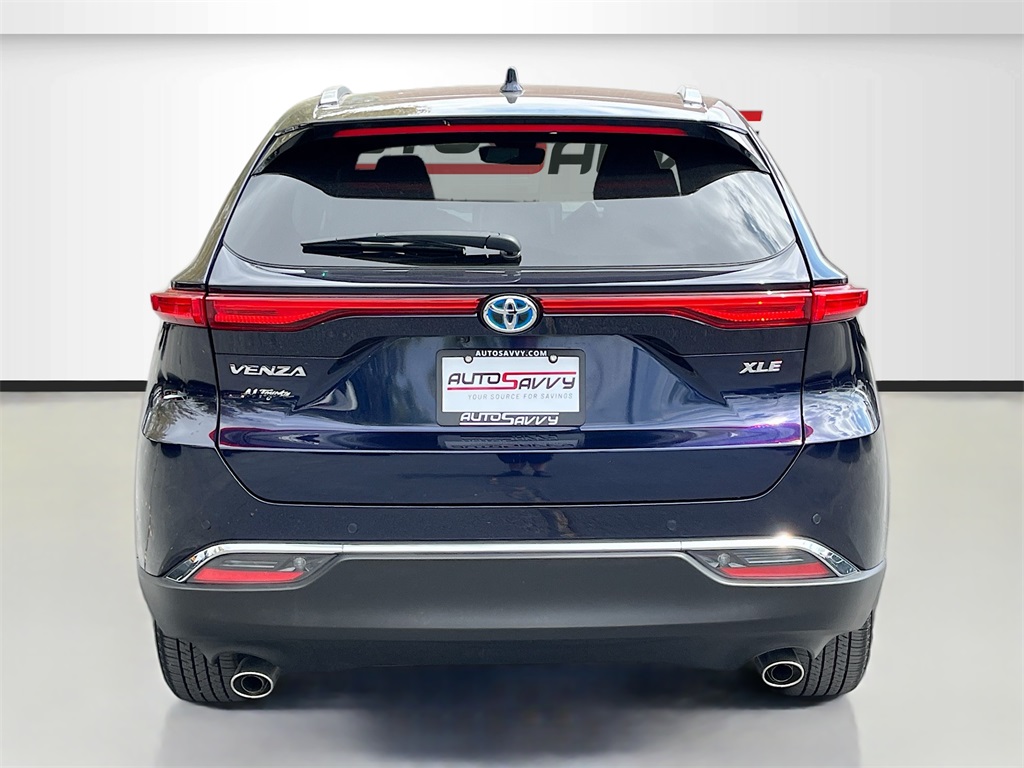 2024 Toyota Venza XLE photo 6